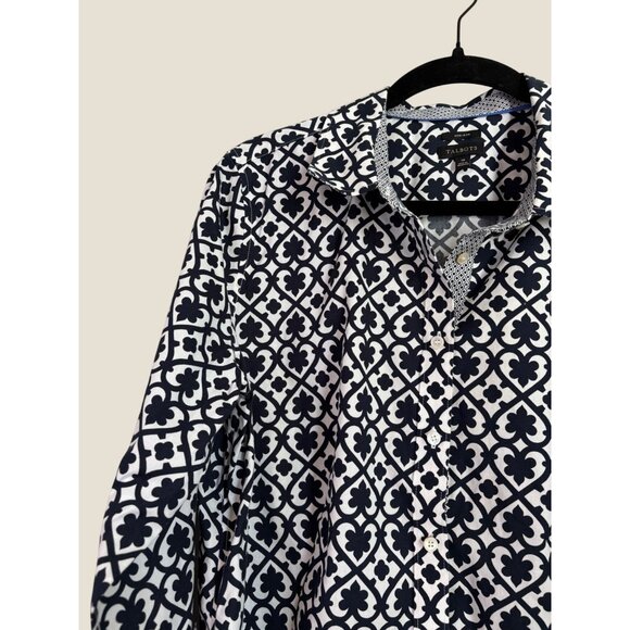Talbots Non Iron Wrinkle Free Navy & White Professional Button Up Top Size 16 - Picture 5 of 8
